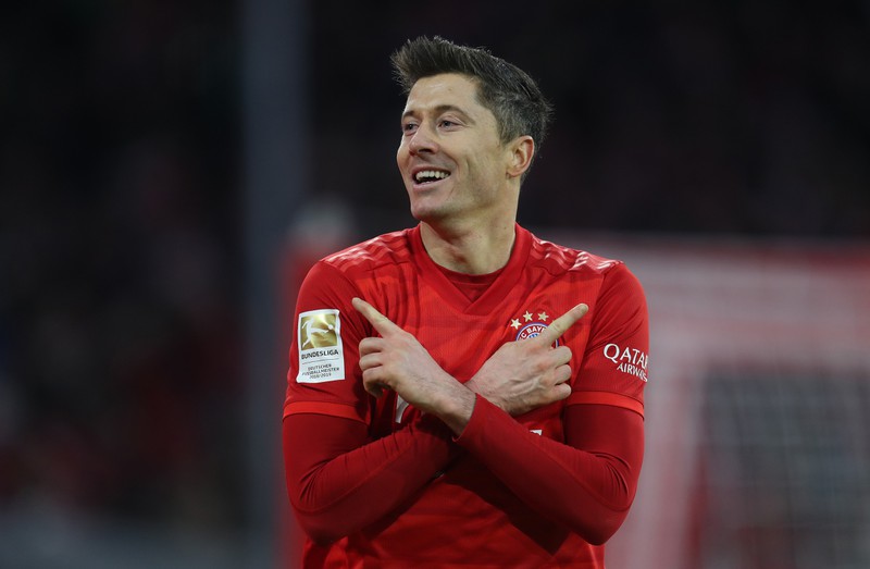 lewandowski nhan danh hieu cau thu hay nhat bundesliga  hinh 1