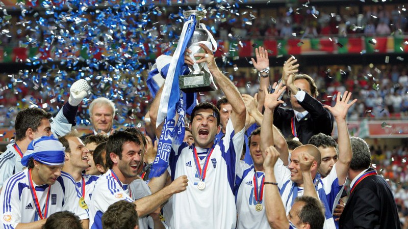 ngay nay nam xua: hy lap tao nen cau chuyen co tich o euro 2004  hinh 1