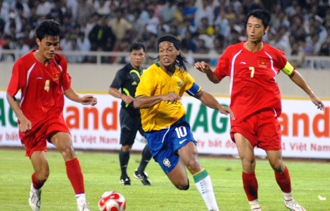 ngay nay nam xua: dt viet nam do suc cung doi thu dac biet  hinh 1