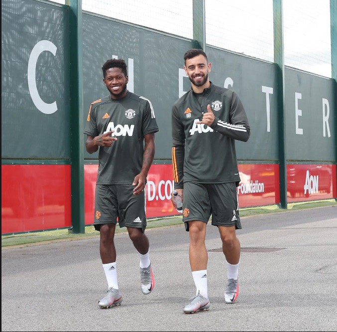 dan sao mu tro lai tap luyen huong toi muc tieu vo dich europa league hinh 6