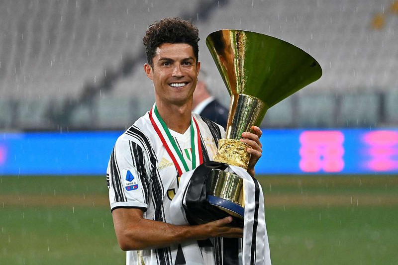 serie a lui ngay khoi tranh, ronaldo co them 1 tuan "nghi he"  hinh 1