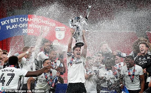 ket qua brentford 1-2 fulham:  fulham tro lai ngoai hang anh  hinh 2