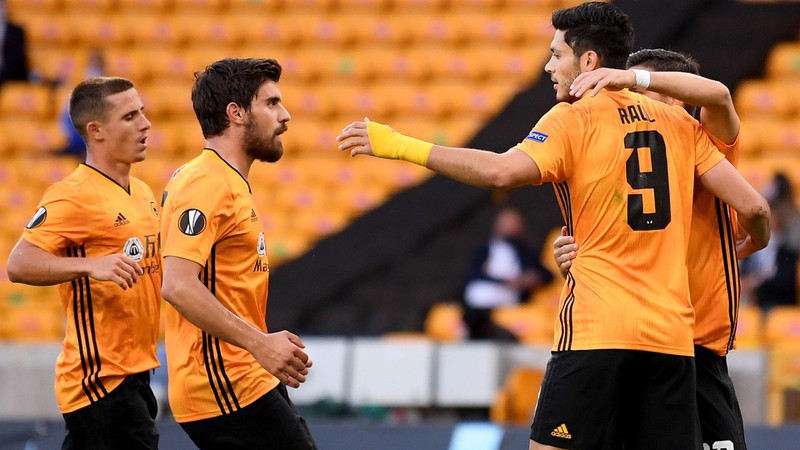 mu va cac doi bong co mat o tu ket europa league hinh 2