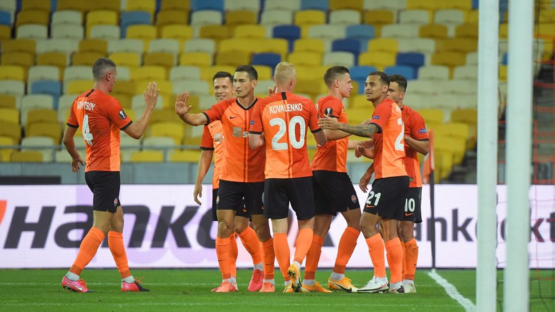 mu va cac doi bong co mat o tu ket europa league hinh 5