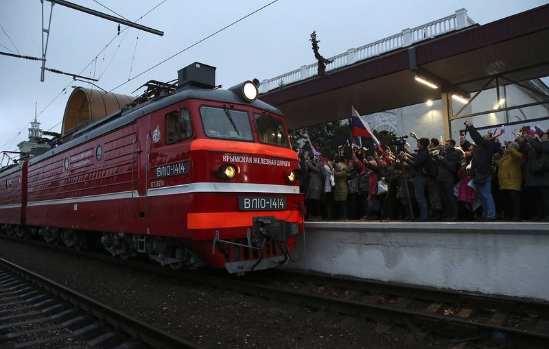 chuyen tau dau tien tu moscow da toi diem cuoi cua crimea sau 33 tieng hinh 1