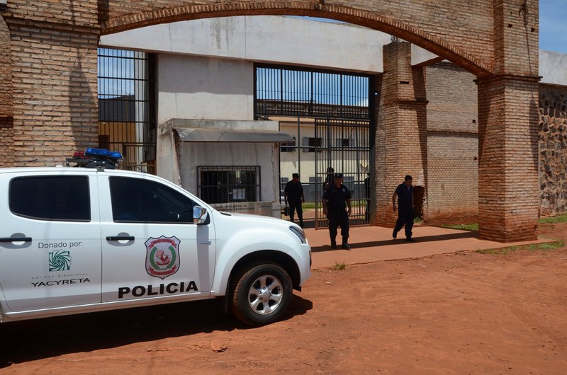 it nhat 75 tu nhan dao ham tron tu o paraguay gan bien gioi brazil hinh 1