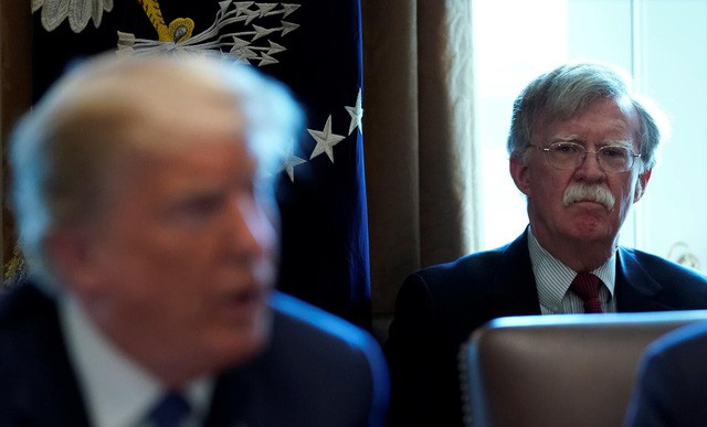hau luan toi trump, cuon sach cua bolton khien chinh truong my xon xao hinh 1