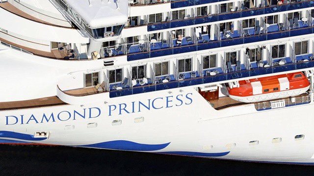 australia dua cong dan tren tau diamond princess ve nuoc trong hom nay hinh 1