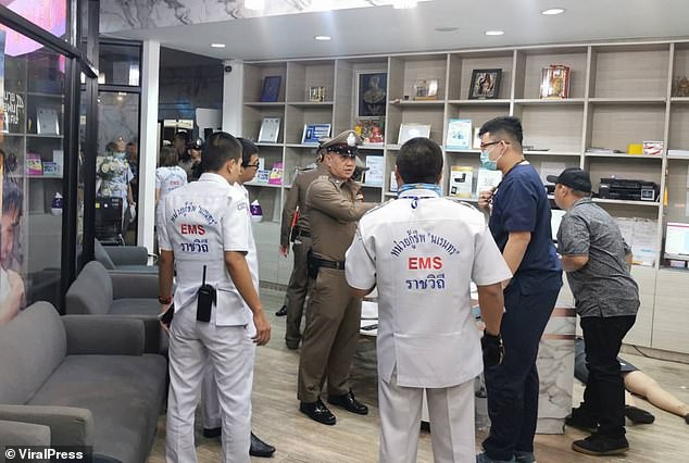nghi pham xa sung o trung tam thuong mai bangkok da bi bat giu hinh 1