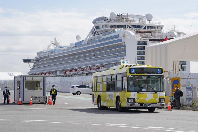 canada bat dau so tan cong dan khoi du thuyen diamond princess hinh 1