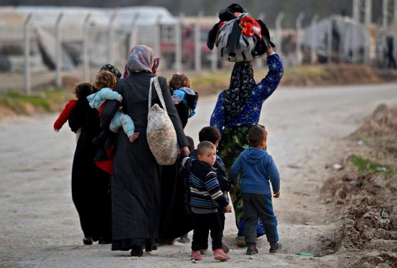 anh: giao tranh du doi o syria, tung doan dan thuong so tan khoi idlib hinh 11