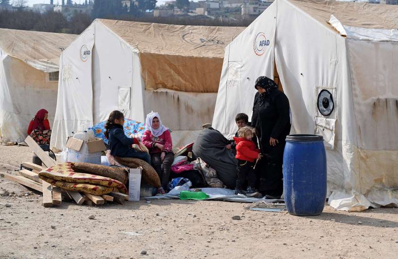 anh: giao tranh du doi o syria, tung doan dan thuong so tan khoi idlib hinh 12