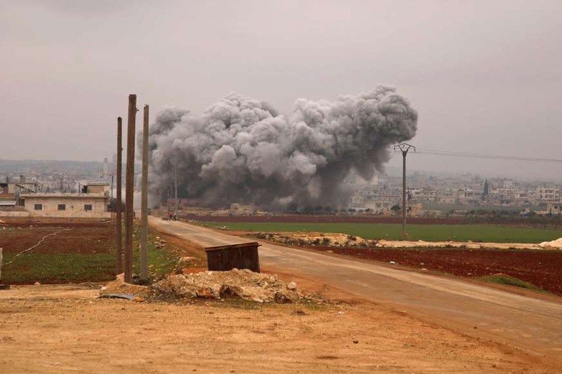 anh: giao tranh du doi o syria, tung doan dan thuong so tan khoi idlib hinh 20