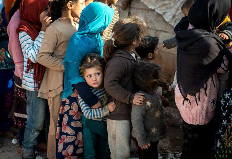 anh: giao tranh du doi o syria, tung doan dan thuong so tan khoi idlib hinh 4