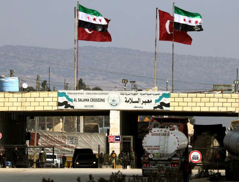 anh: giao tranh du doi o syria, tung doan dan thuong so tan khoi idlib hinh 5