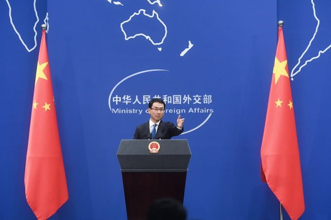 trung quoc phan no khi ong trump goi sars-cov-2 la "virus trung quoc" hinh 1