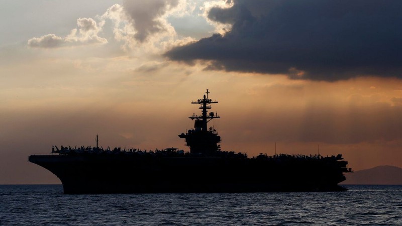 gan 600 thuy thu tren tau san bay uss theodore roosevelt mac covid-19 hinh 1