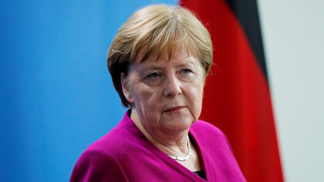 thu tuong merkel: duc van dang o giai doan dau cua dich covid-19 hinh 1