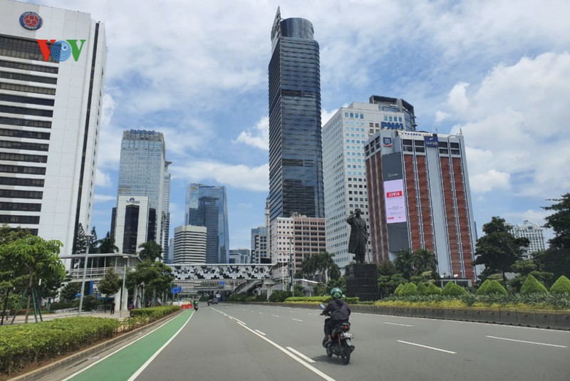 jakarta keo dai gioi han xa hoi quy mo lon toi het thang le ramadan hinh 1