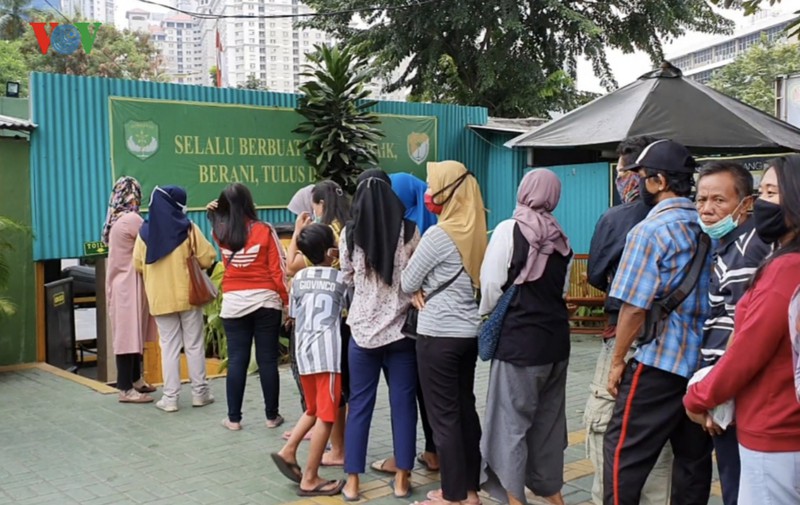 can canh cac "atm gao cua nguoi chi huy" ho tro covid-19 o indonesia hinh 5