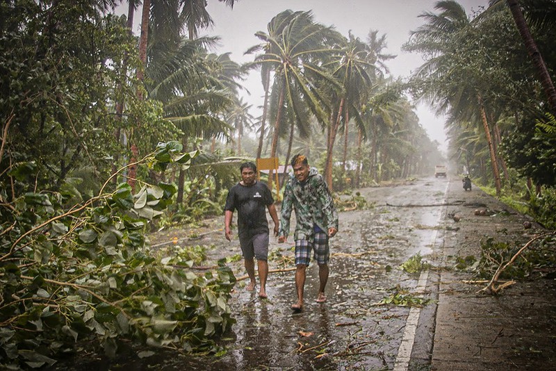 bao vongfong do bo, nguoi philippines so tan nhung van phai gian cach hinh 1