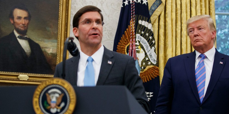 trump "dep" nguoi bieu tinh de chup anh, co van lau nam goc tu chuc hinh 1