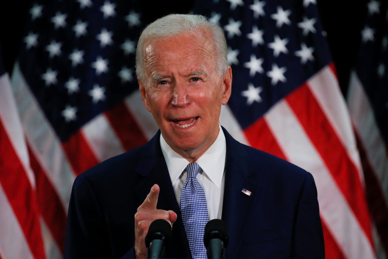 ong joe biden se gap va chia buon voi gia dinh george floyd hinh 1