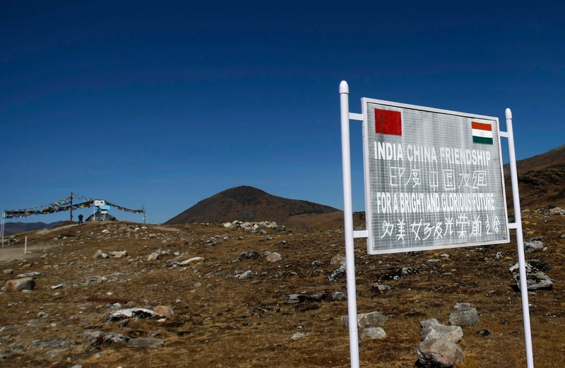 lieu co du cong cu de kiem che "ngoi no" bien gioi an - trung? hinh 1