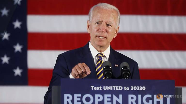 biden: trump dang "dau hang" truoc dai dich covid-19 hinh 1