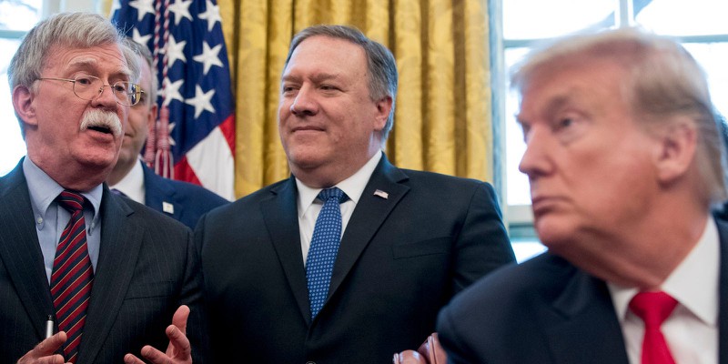 ngoai truong pompeo goi ong bolton la "ke phan boi huy hoai nuoc my" hinh 1