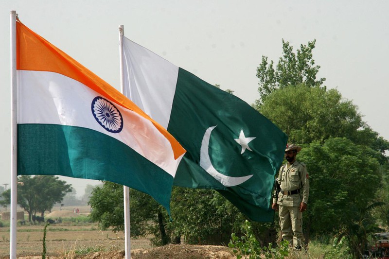 quan doi pakistan ban ha may bay do tham cua an do  hinh 1