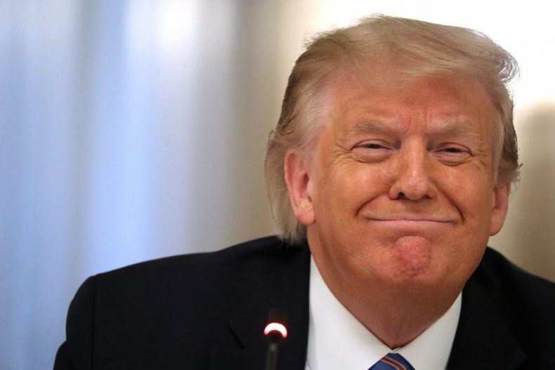 khao sat bau cu my: 10% cu tri dang dan chu se bo phieu cho trump hinh 1