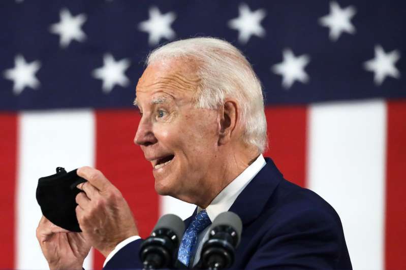 trump thu hep cach biet voi biden, dan truoc o lop cu tri da trang hinh 1