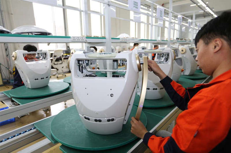 trung quoc tu che tao robot ve sinh thong minh duoi nuoc hinh 1