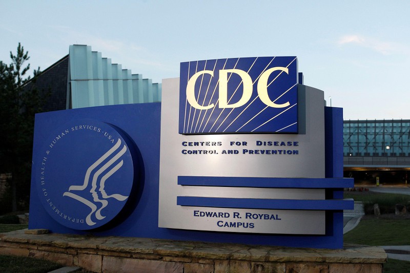 cdc my: nguoi mac covid-19 trieu chung nhe co the keo dai nhieu tuan hinh 1