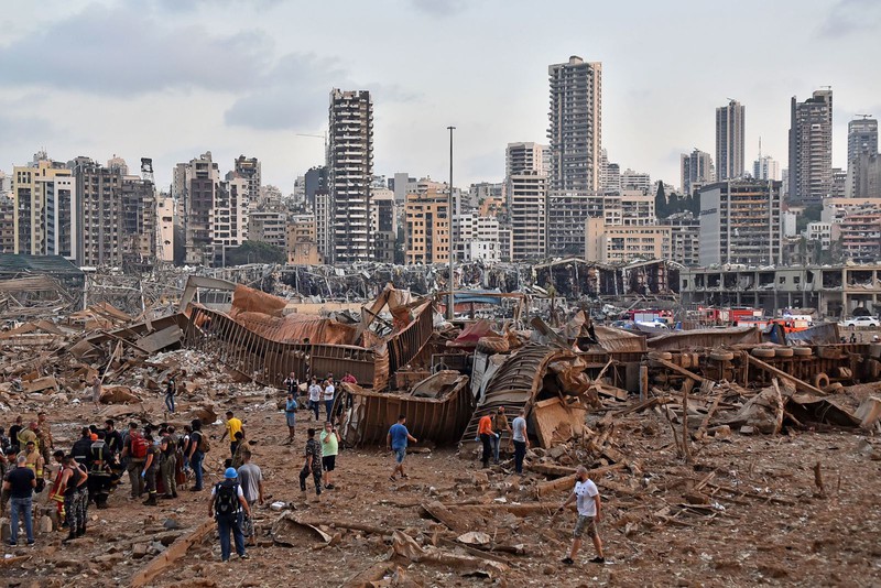hien truong "nhu ngay tan the" sau vu no kinh hoang o beirut, lebanon hinh 13