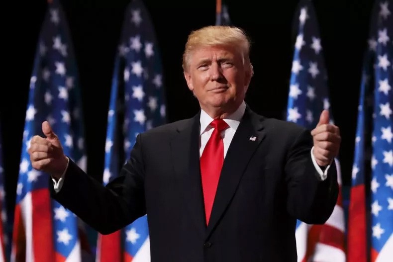 50% cu tri da trang bo phieu cho trump neu bau cu dien ra ngay lap tuc hinh 1