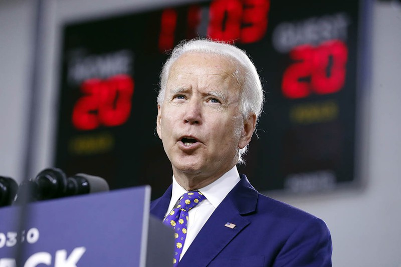 khao sat bau cu my: biden tiep tuc dan truoc trump 10 diem  hinh 1