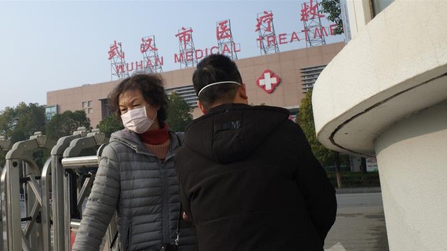 trieu tien tam thoi cam du khach nuoc ngoai vi virus viem phoi la hinh 1