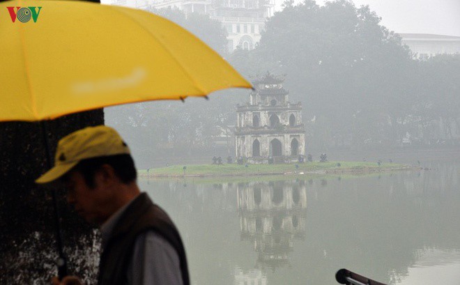 thoi tiet 10/3: bac bo don khong khi lanh chuyen mua rao, troi ret hinh 1