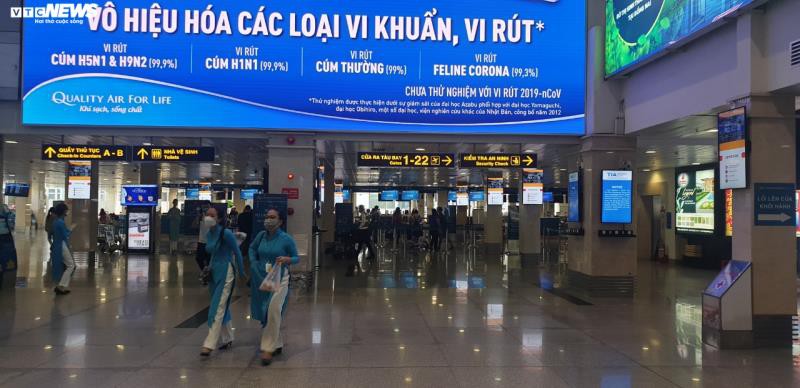 tan son nhat vang ngat sau khi dung cap thi thuc cho nguoi nuoc ngoai hinh 6