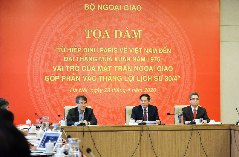 "vai tro cua mat tran ngoai giao gop phan vao thang loi lich su 30/4" hinh 1
