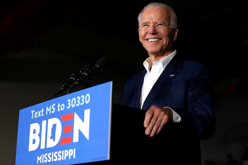 cuu pho tong thong my joe biden phu nhan tan cong tinh duc cap duoi hinh 1