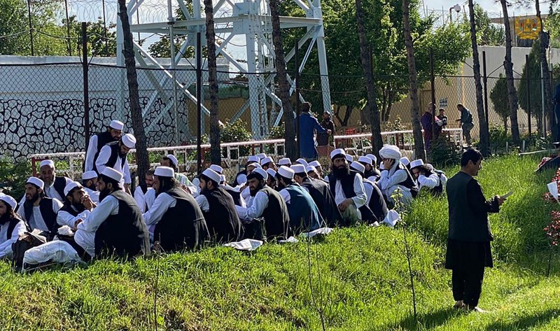 afghanistan tha them 102 tu nhan theo thoa thuan voi taliban hinh 1