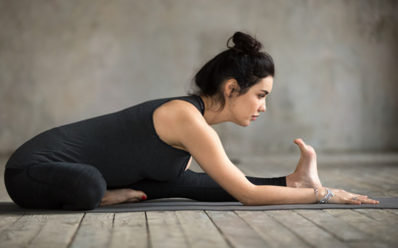 9 bai tap yoga tot cho tu cung hinh 2