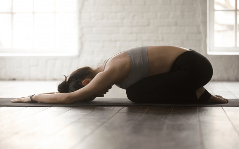 9 bai tap yoga tot cho tu cung hinh 7