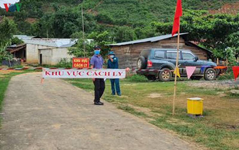 dak nong bao dong do voi dich bach hau hinh 1