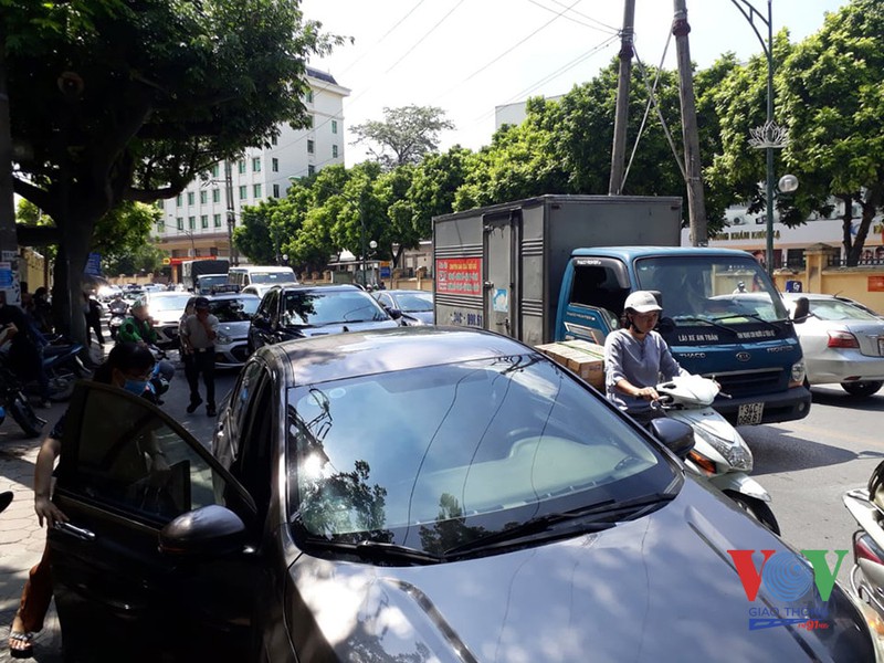 taxi quay kin cong vien 108: xu phat xong... dau lai vao day! hinh 2