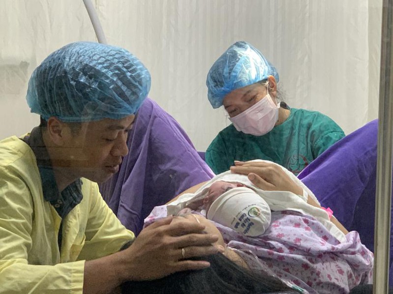 khai truong ngan hang sua me dau tien o mien bac hinh 1