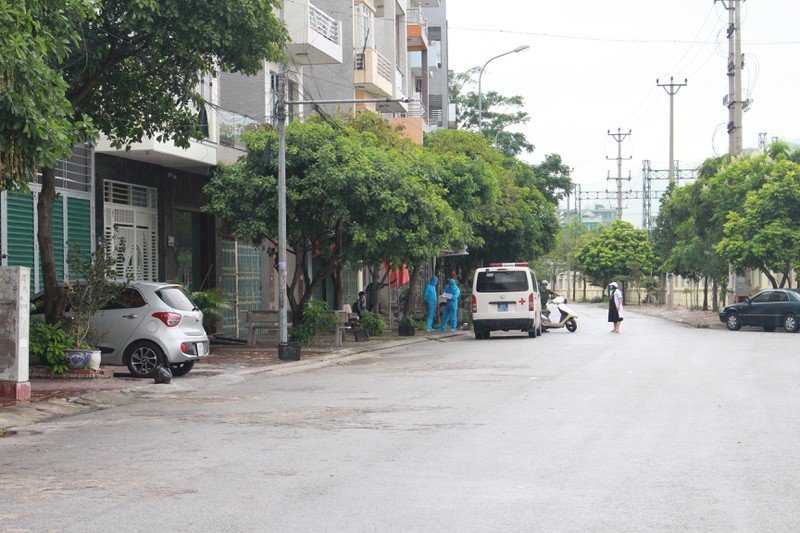 hai ca mac covid-19 moi o bac giang tung di nhieu noi, xuong tp ha long hinh 2